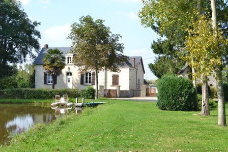 Gîte LE LOGIS à La Bazouge des Alleux